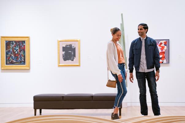 Couple enjoying the Columbus Museum of Art