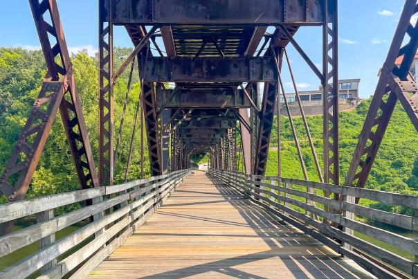 singing river trail old railroad bridge