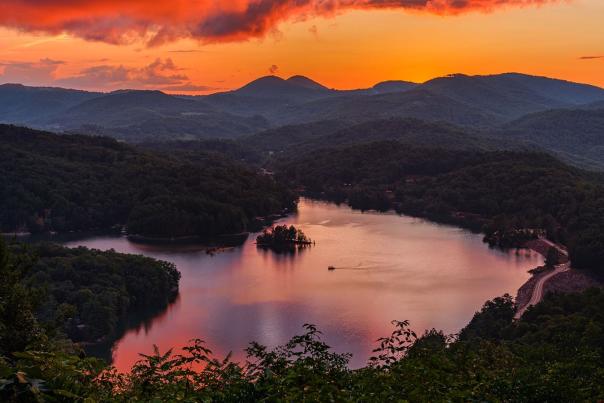Lake Glenville - Stephen Ozcomert
