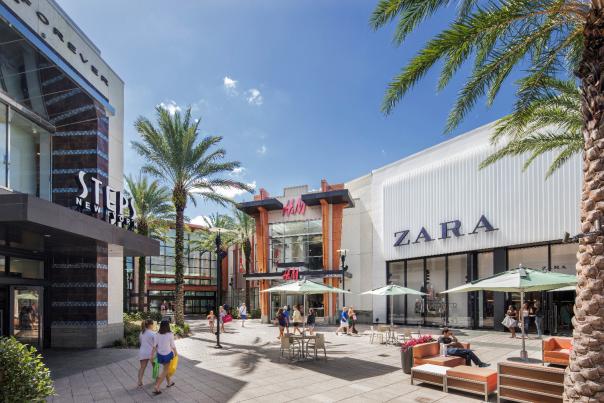 The Florida Mall exterior ZARA, Steps New York, H&M