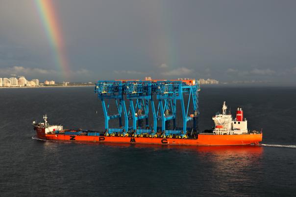 New Super-Post-Panamax Gantry Cranes