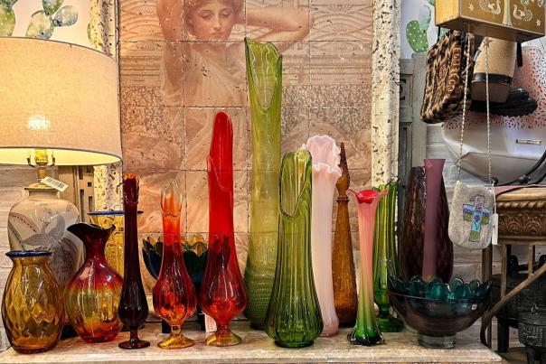 Antiques at Merchant Square