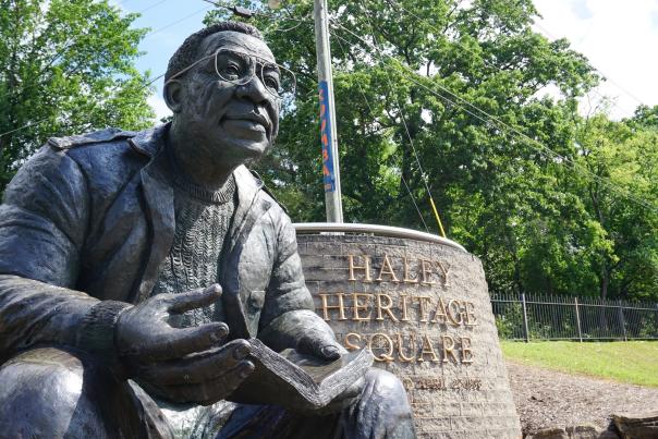 Alex Haley Statue