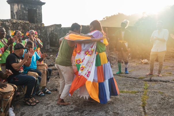 Congo dancing afro music dressed with colorful polleras at Fuerte San Fernando