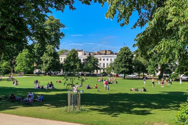 Best picnic spots in Cheltenham - Montpellier Gardens