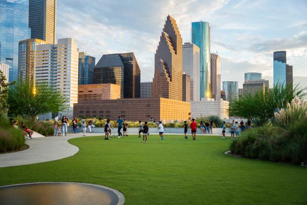 Sky lawn Post