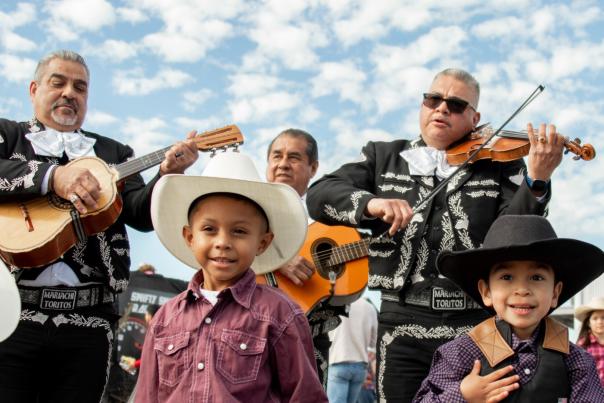 Kids in front of Mariachi