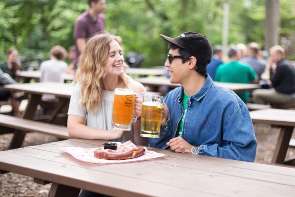 VM-HubbardBeerGarden-Couple-Cheers-Steins