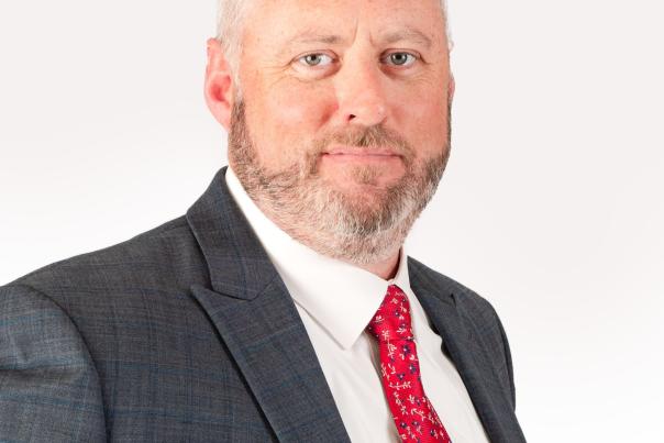 Tom White headshot