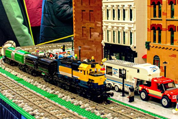 Essenhaus Train Show