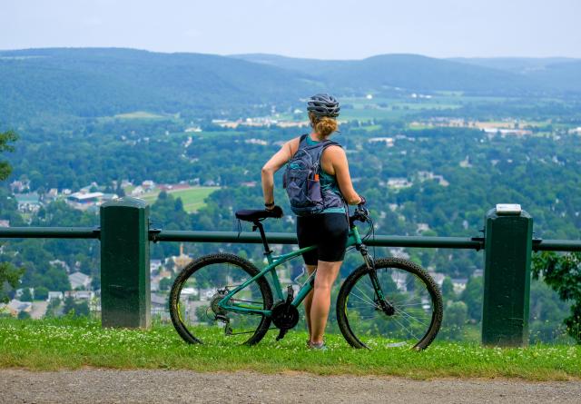 overlook mountain bikes