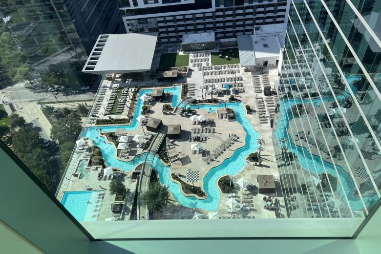 SV Summit 2023 lazy river daytime