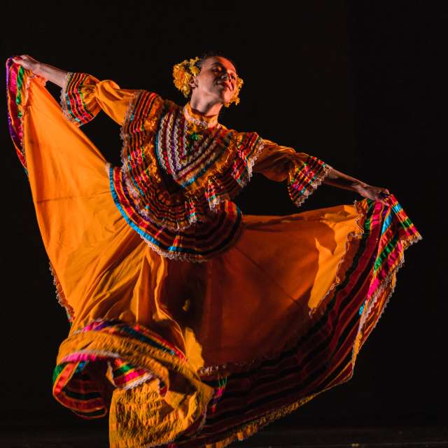 Oakland Ballet Luna Mexicana performer in Oakland California