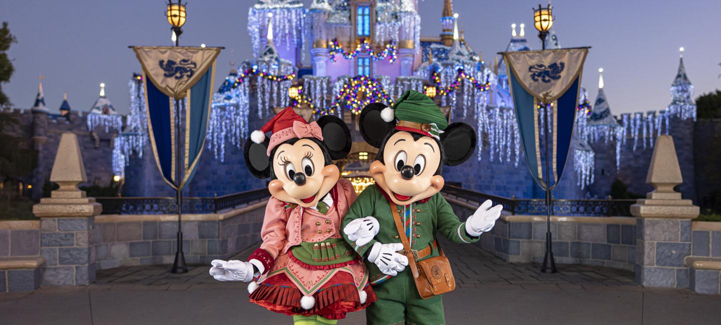Holidays at the Disneyland Resort Brings Classic and New