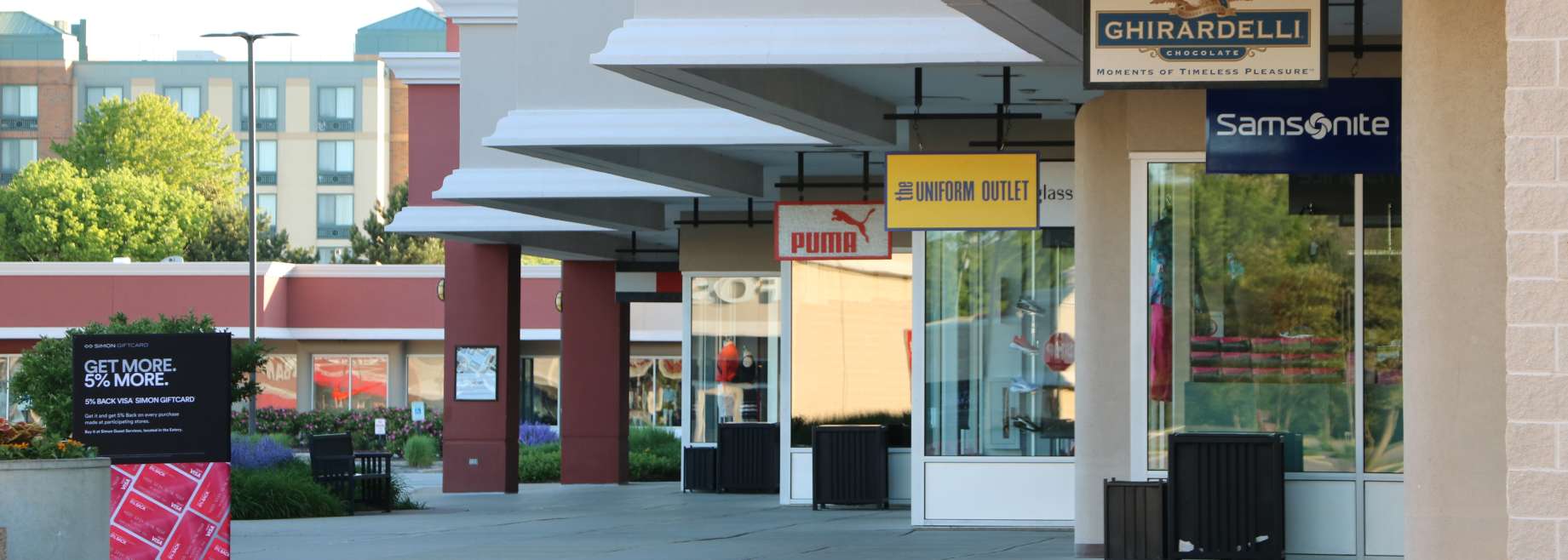 premium outlet samsonite