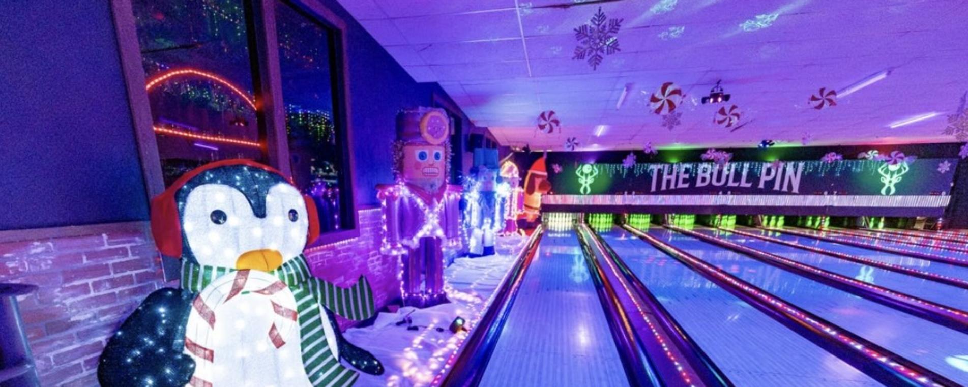 Bull Pin - Holiday Town