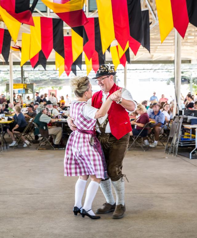 Oktoberfest Dancing