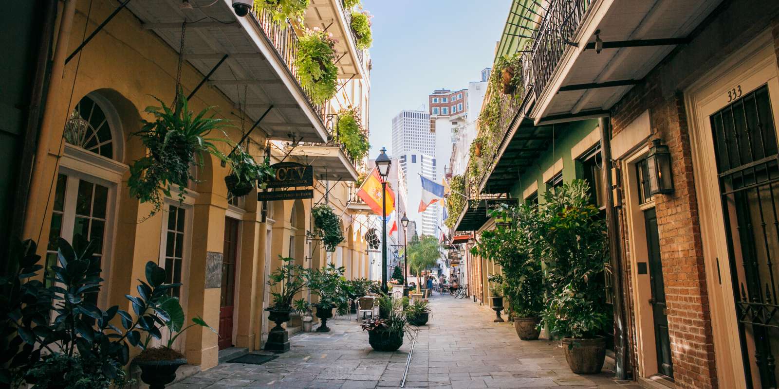 Exchange Place - French Quarter