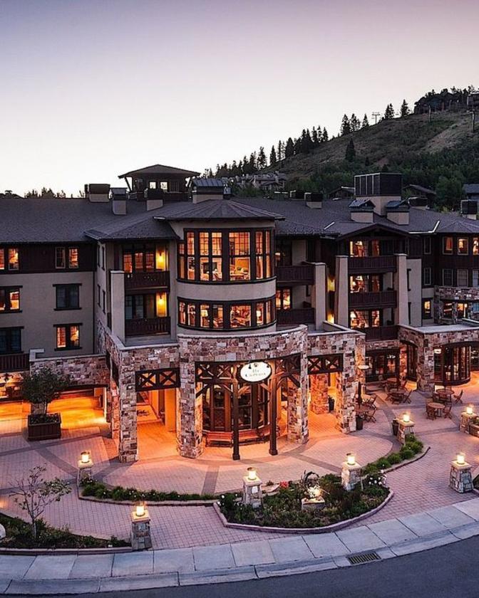 The Chateaux Deer Valley