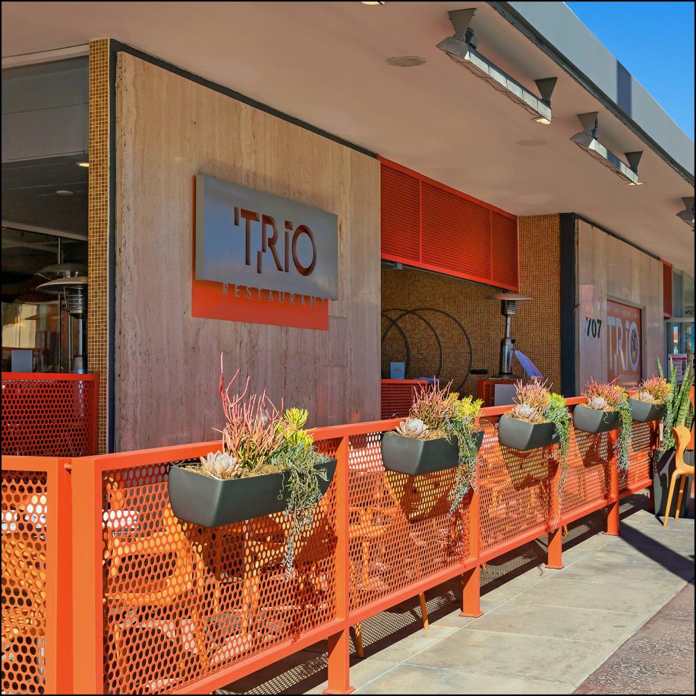 exterior restaurant