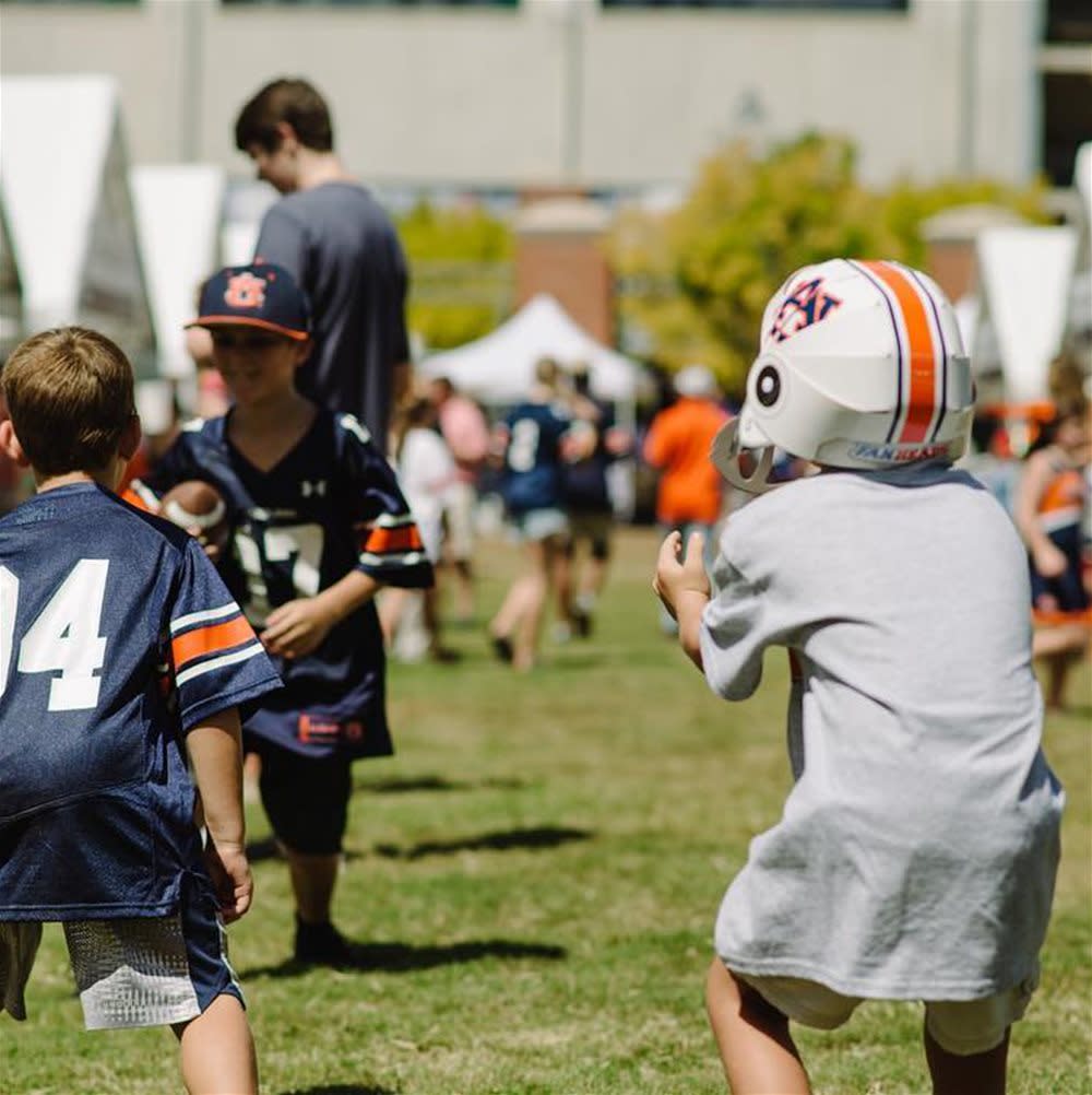 Tailgate kids