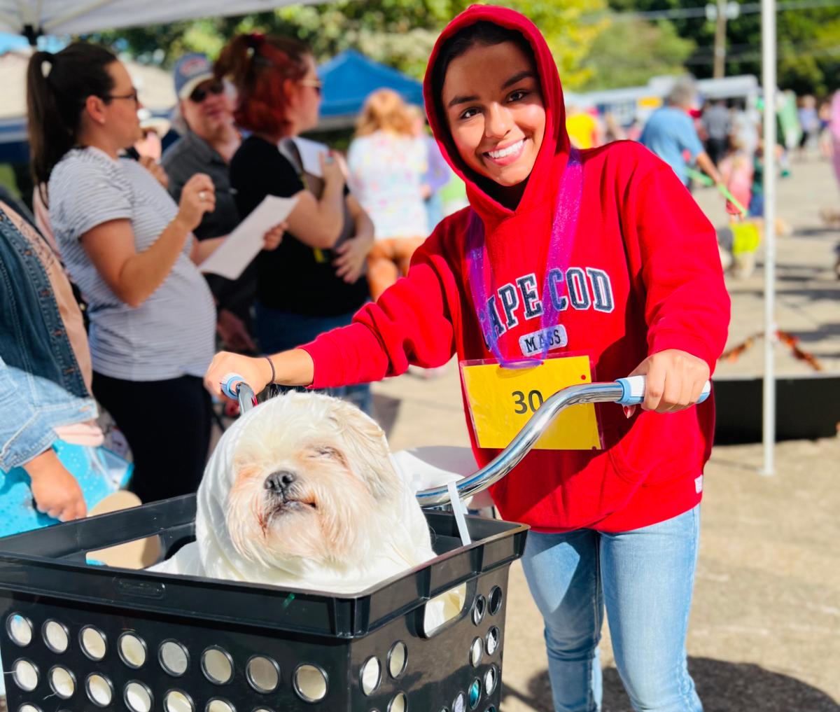 the Boo-le-Bark contest winner from 2022.