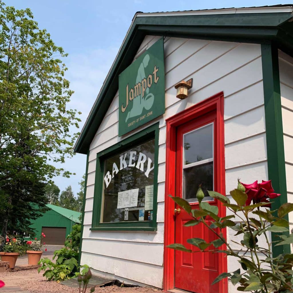 Outside of Jampot Bakery in Eagle River