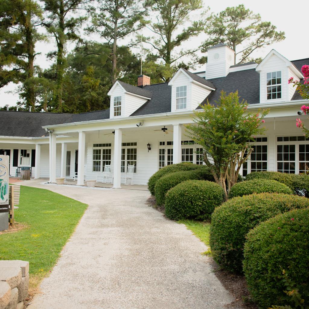 Farmville Country Club