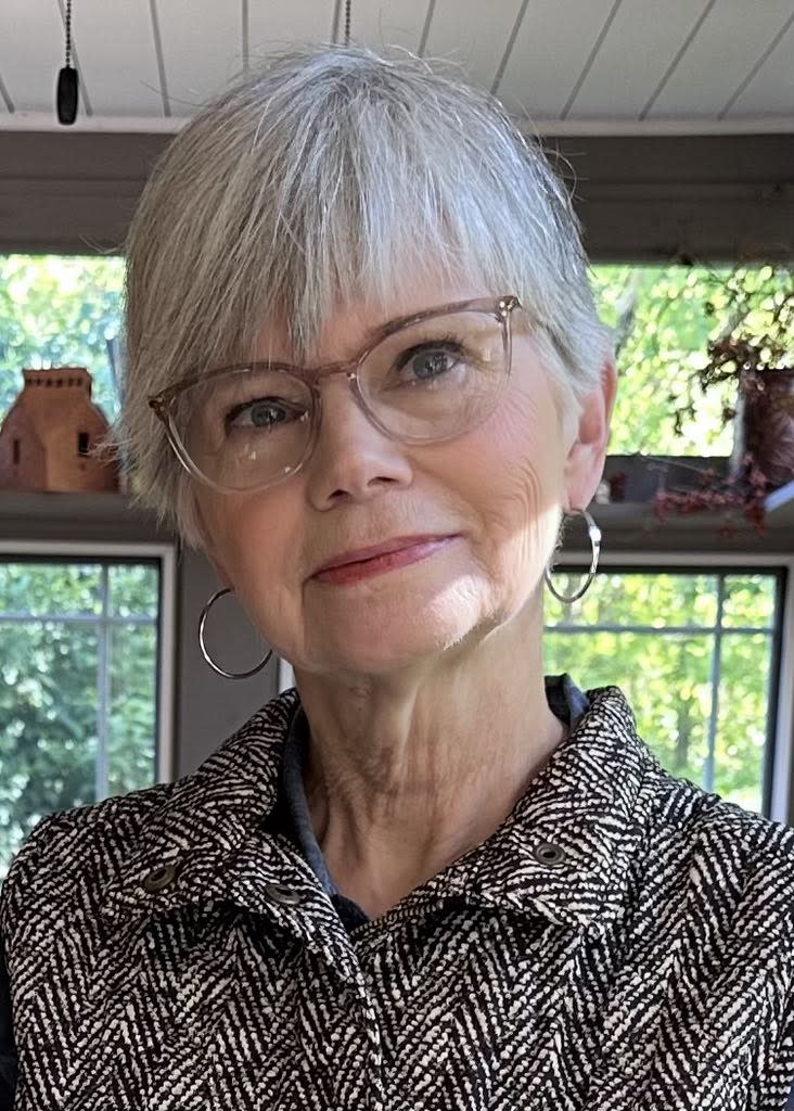 Sandi Green Baker is the founder of the Midwest MidBEST Crankie Fest.