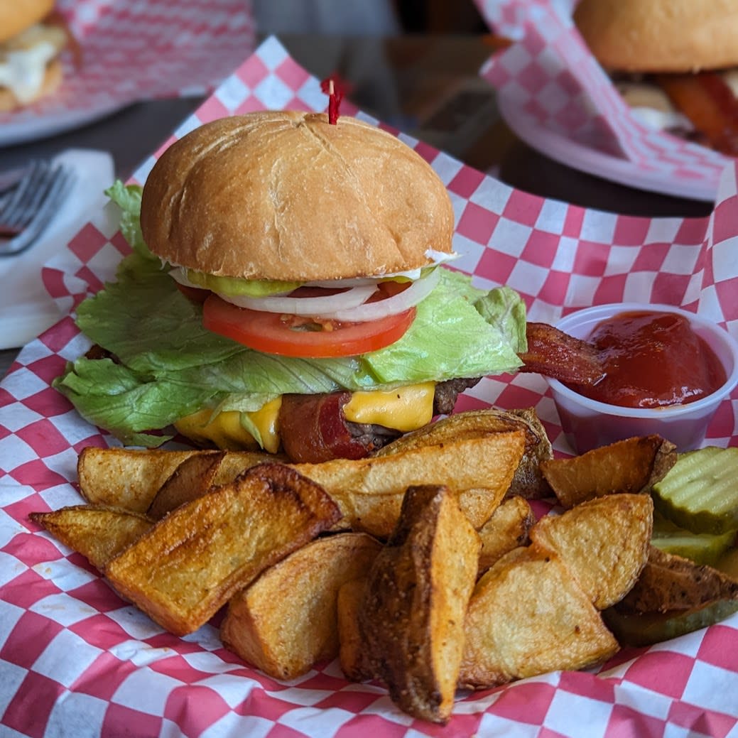 Coaches Corner cheeseburger