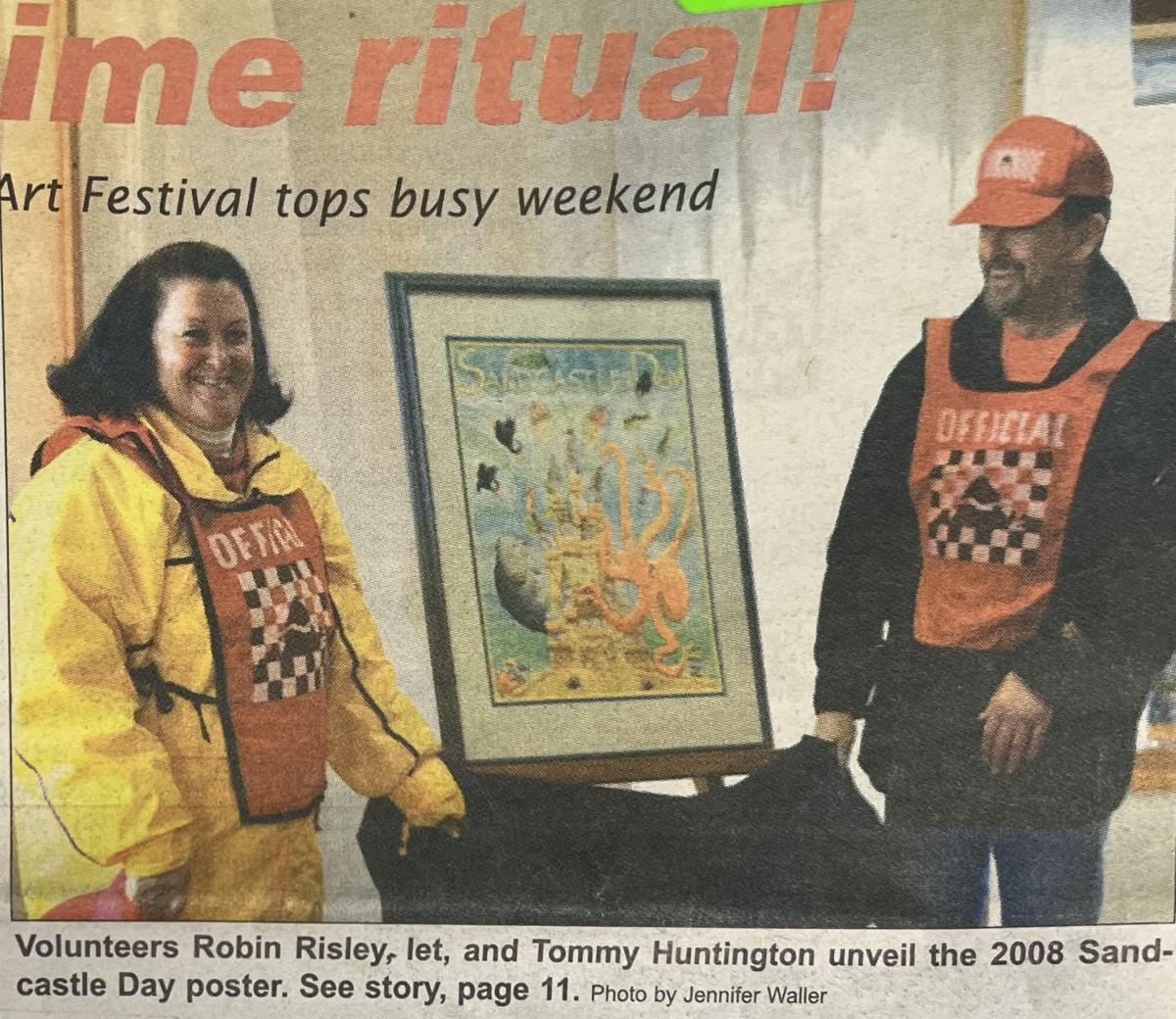 Robin and Tommy unveil Sandcastle Poster