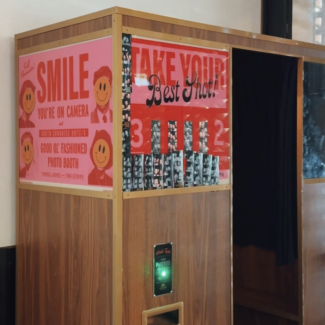 Photo booth (South Congress Hotel)