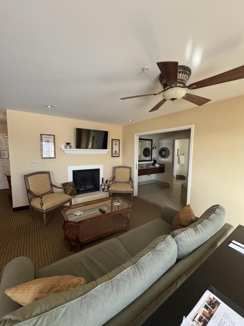 Jefferson Street Inn Suite Overview