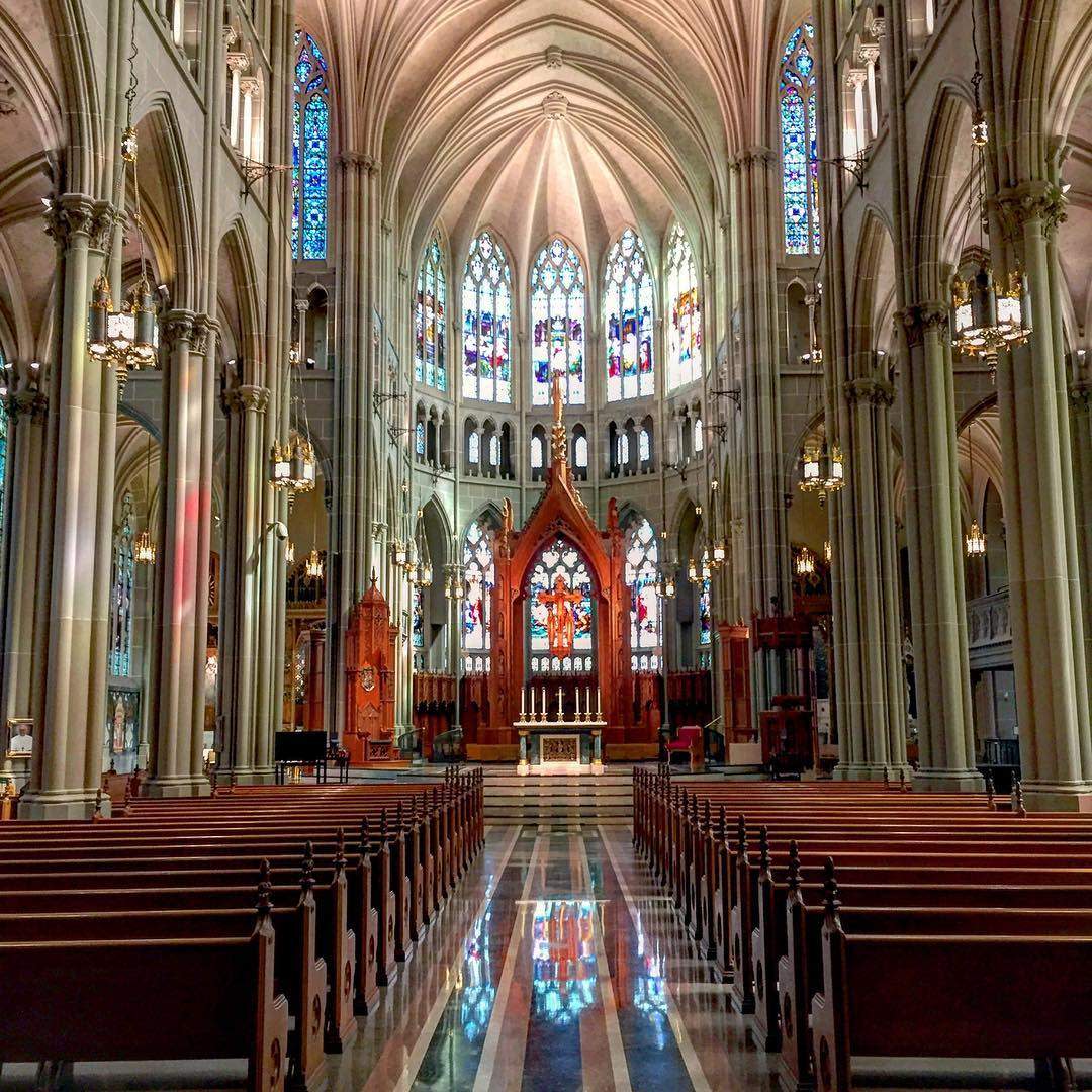 Cathedral Basilica of the Assumption altar