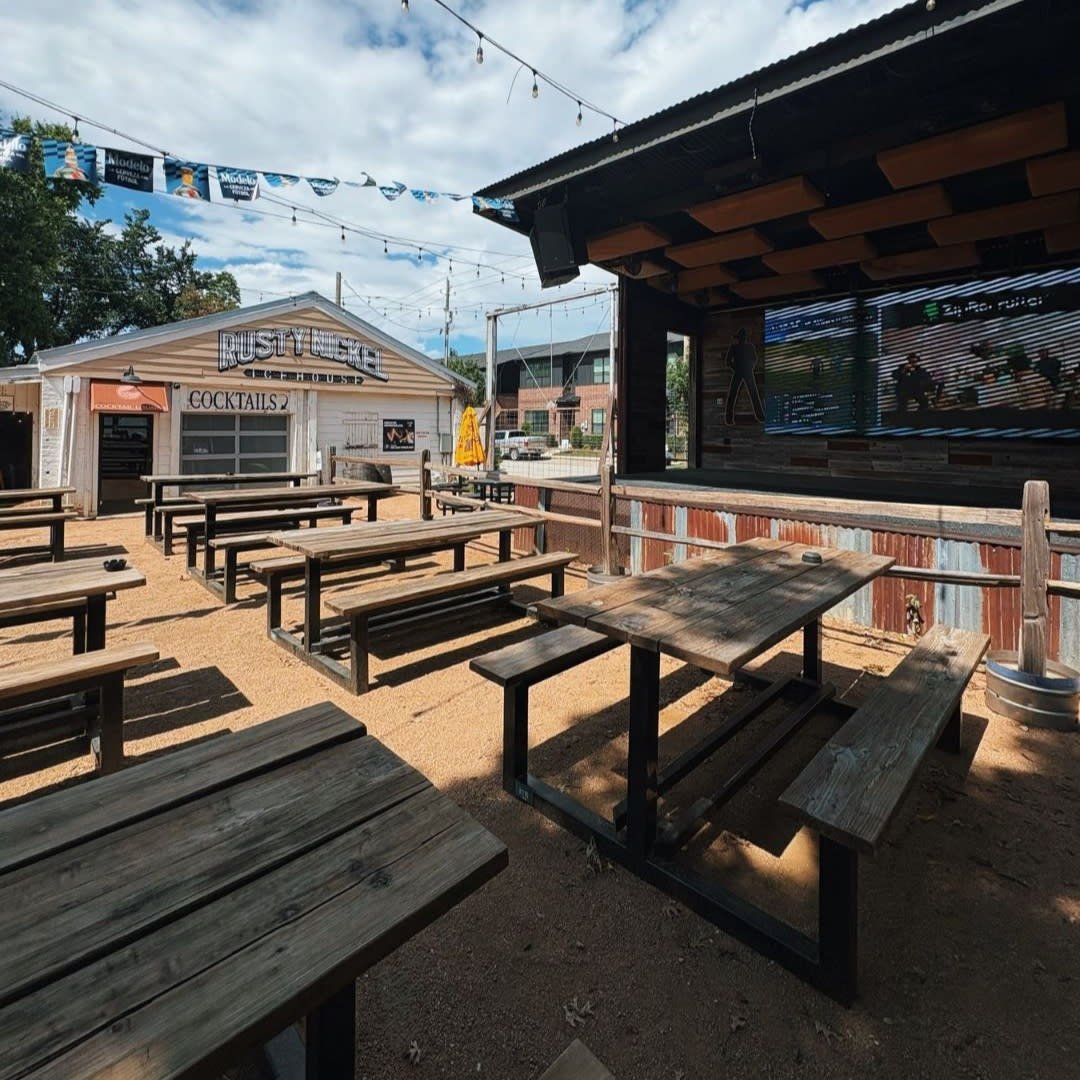 Rusty Nickel Icehouse