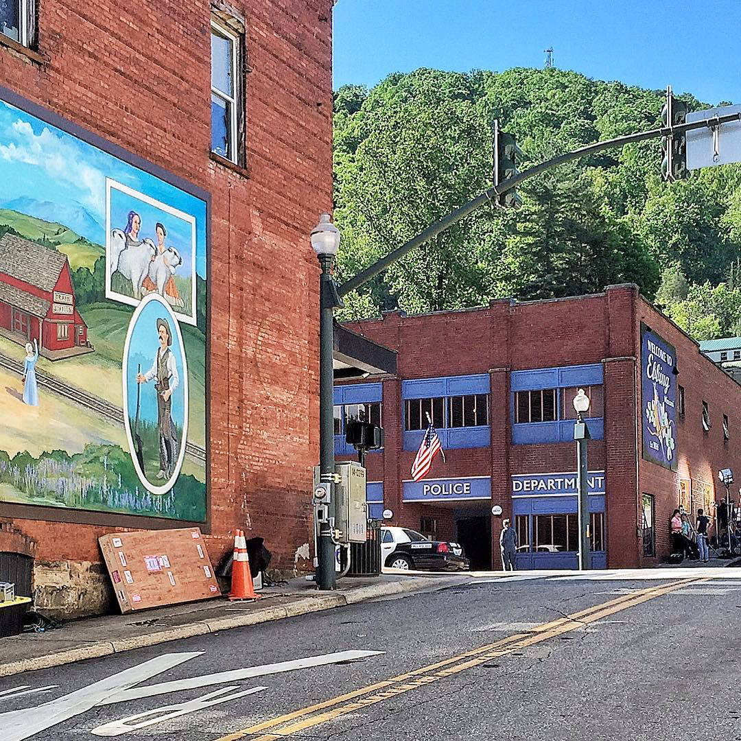 lilblueboo_Instagram_1563_ig_1249333706561795414_4205620_5900f814-d595-4360-bed1-232afc96751e