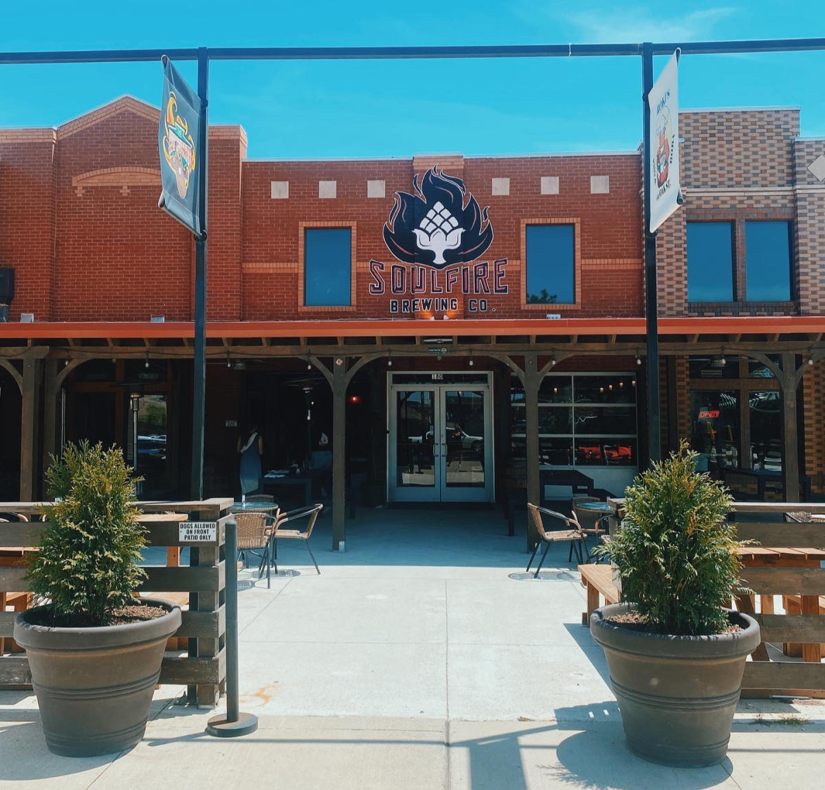 Soul Fire Brewing Roanoke Patio