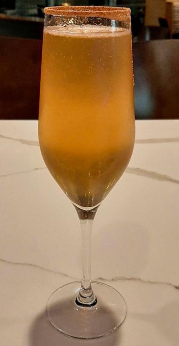 apple cider mimosa