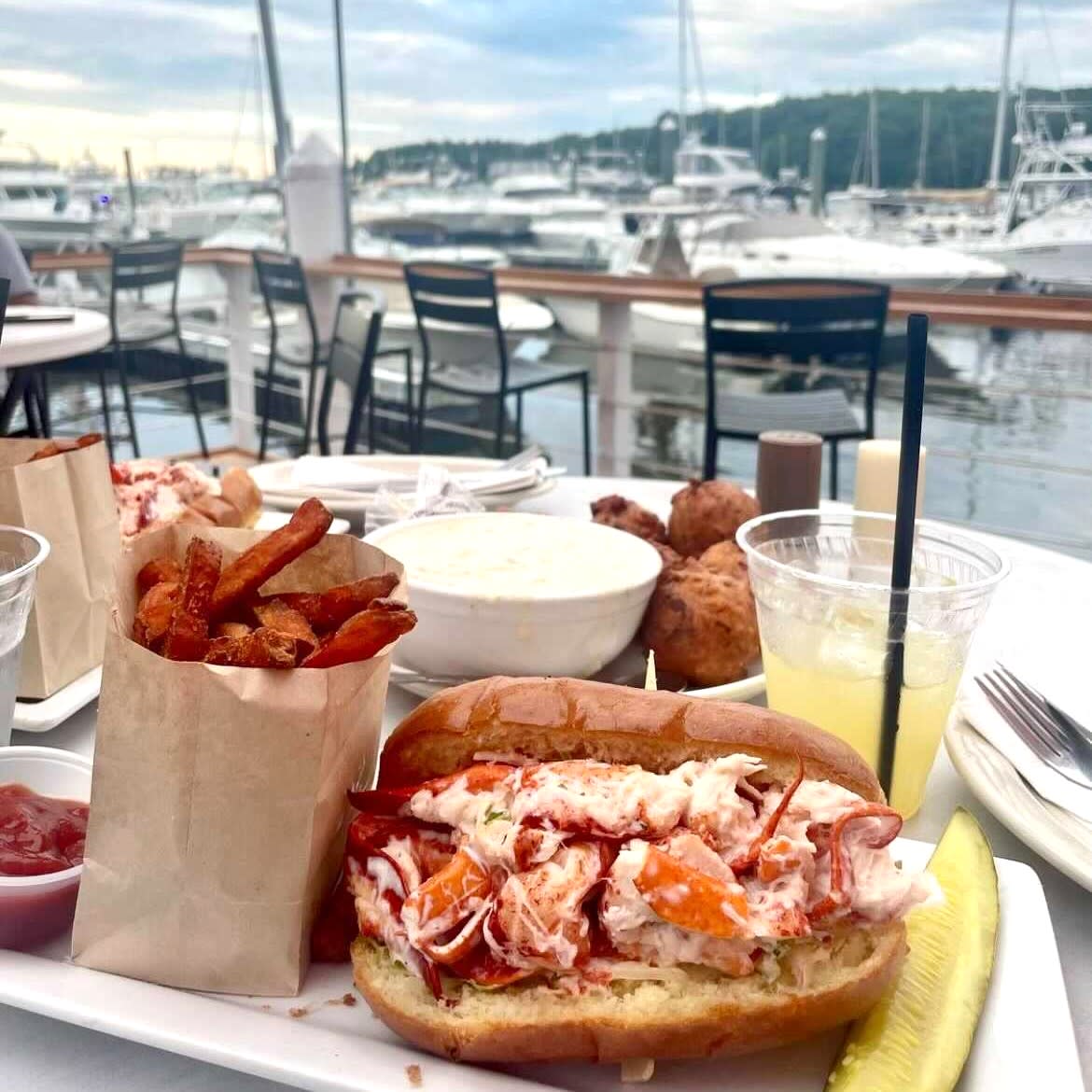 Finn's Harborside