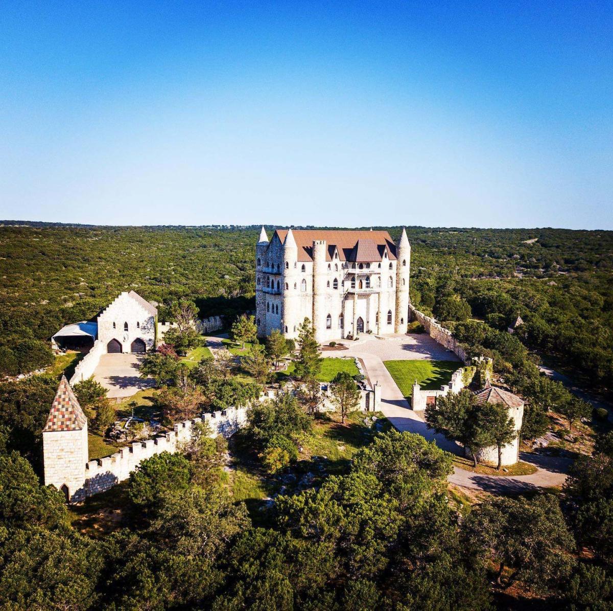 castle-falkenstein