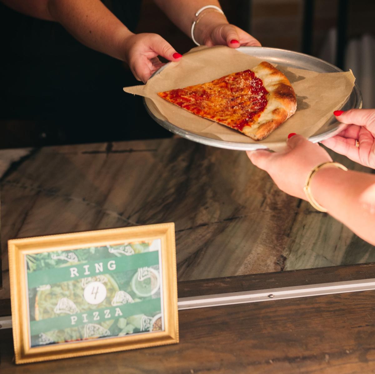 Poco Fiasco Pizza Window