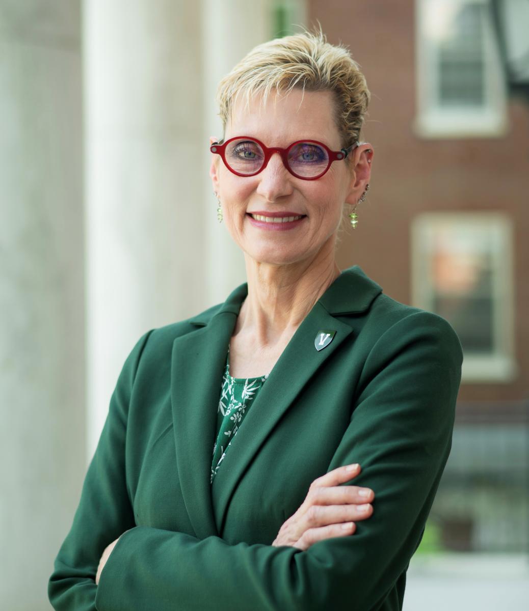 DR Marlene Tromp