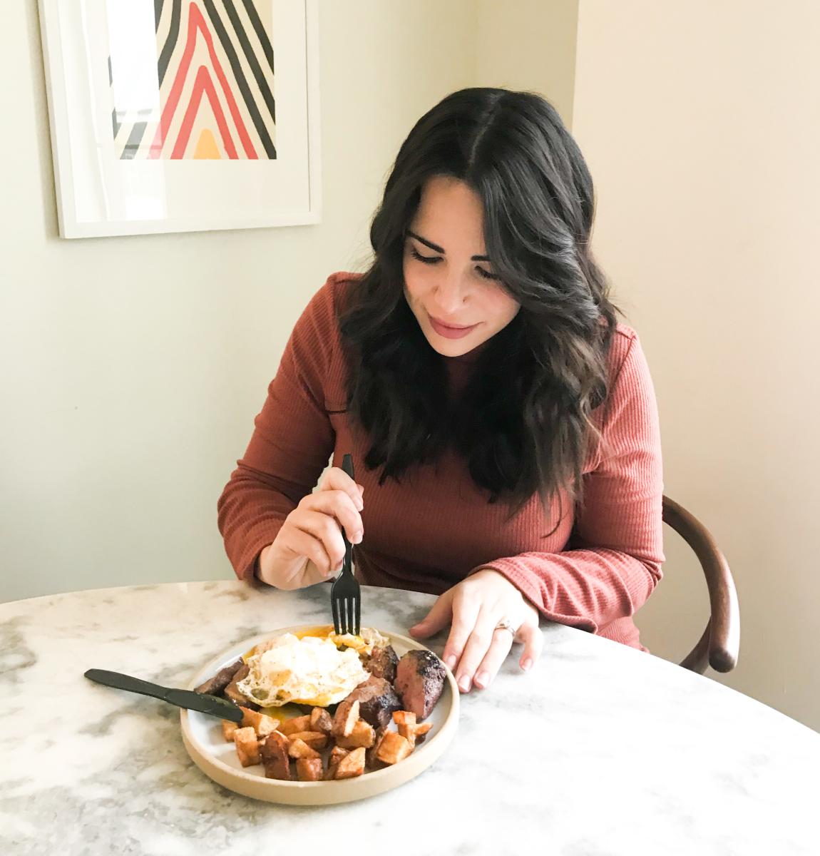 Nicole Gifford eating breakfast