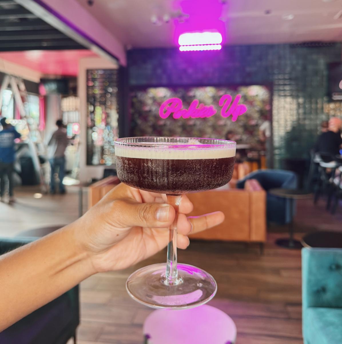 Pinkie's Coffee & Cocktails