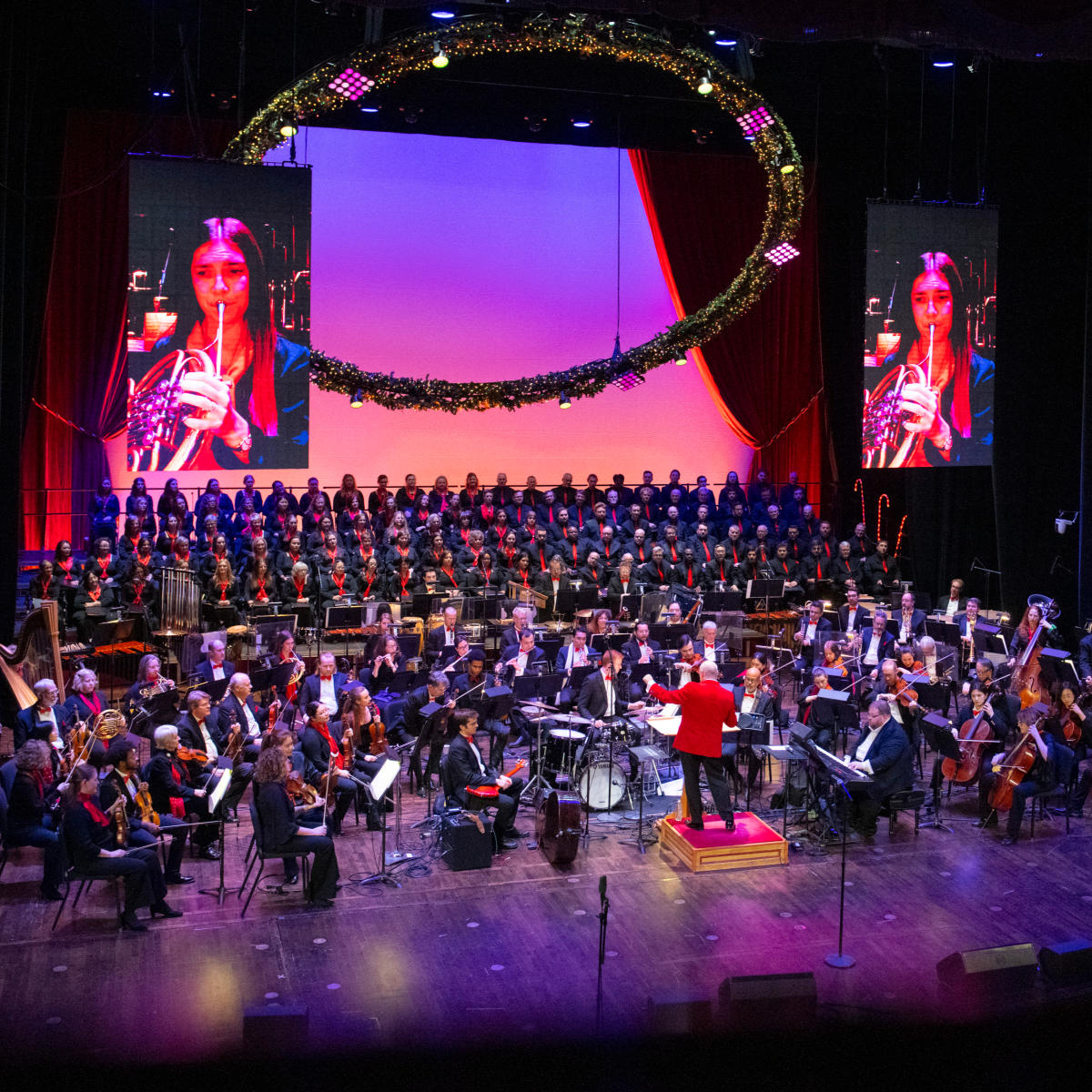 The Columbus Symphony performing during the holidays