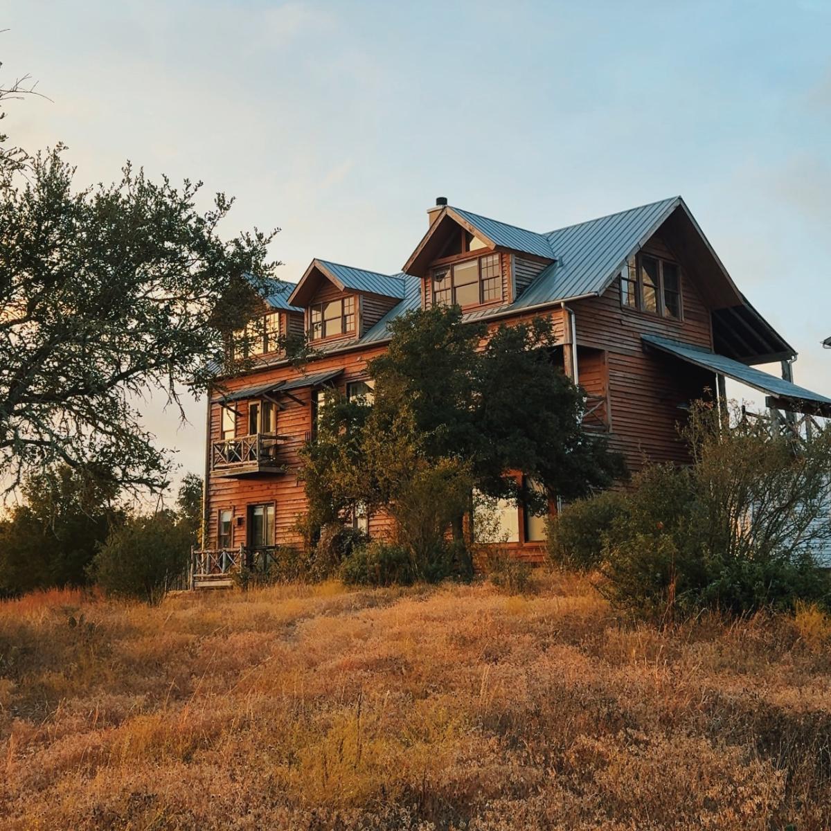 Sage Hill Inn