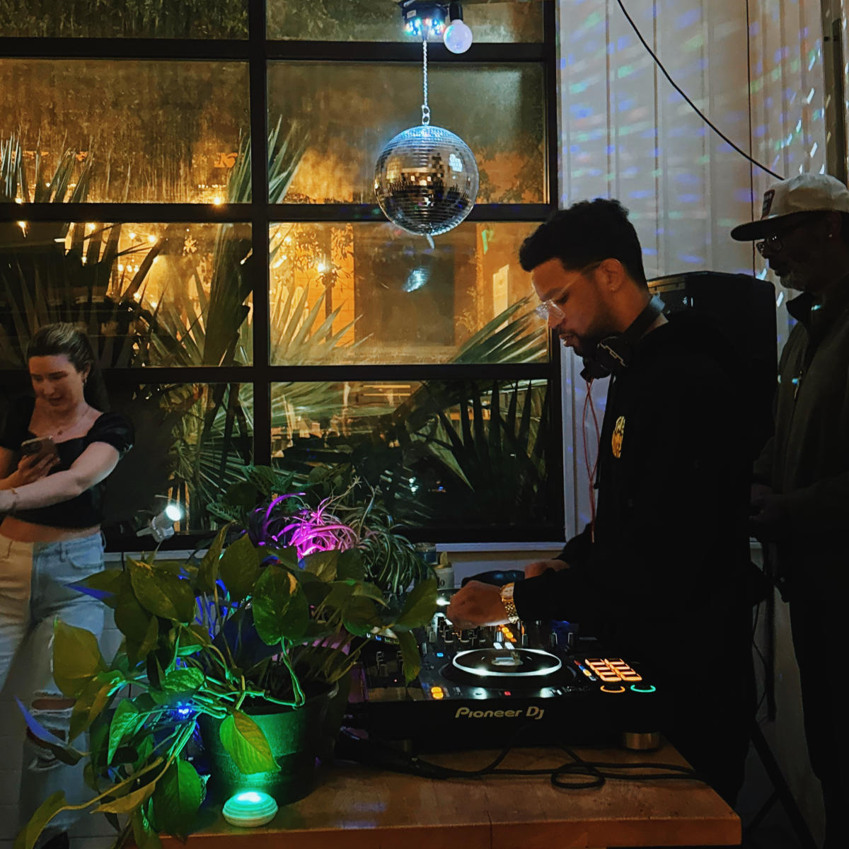 Coffee Shop Rave