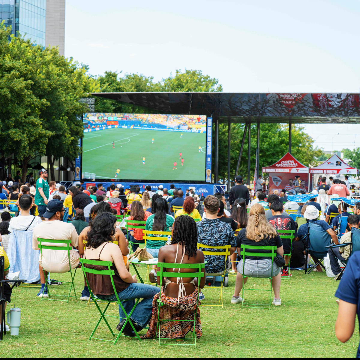 Klyde Warren Park watch party