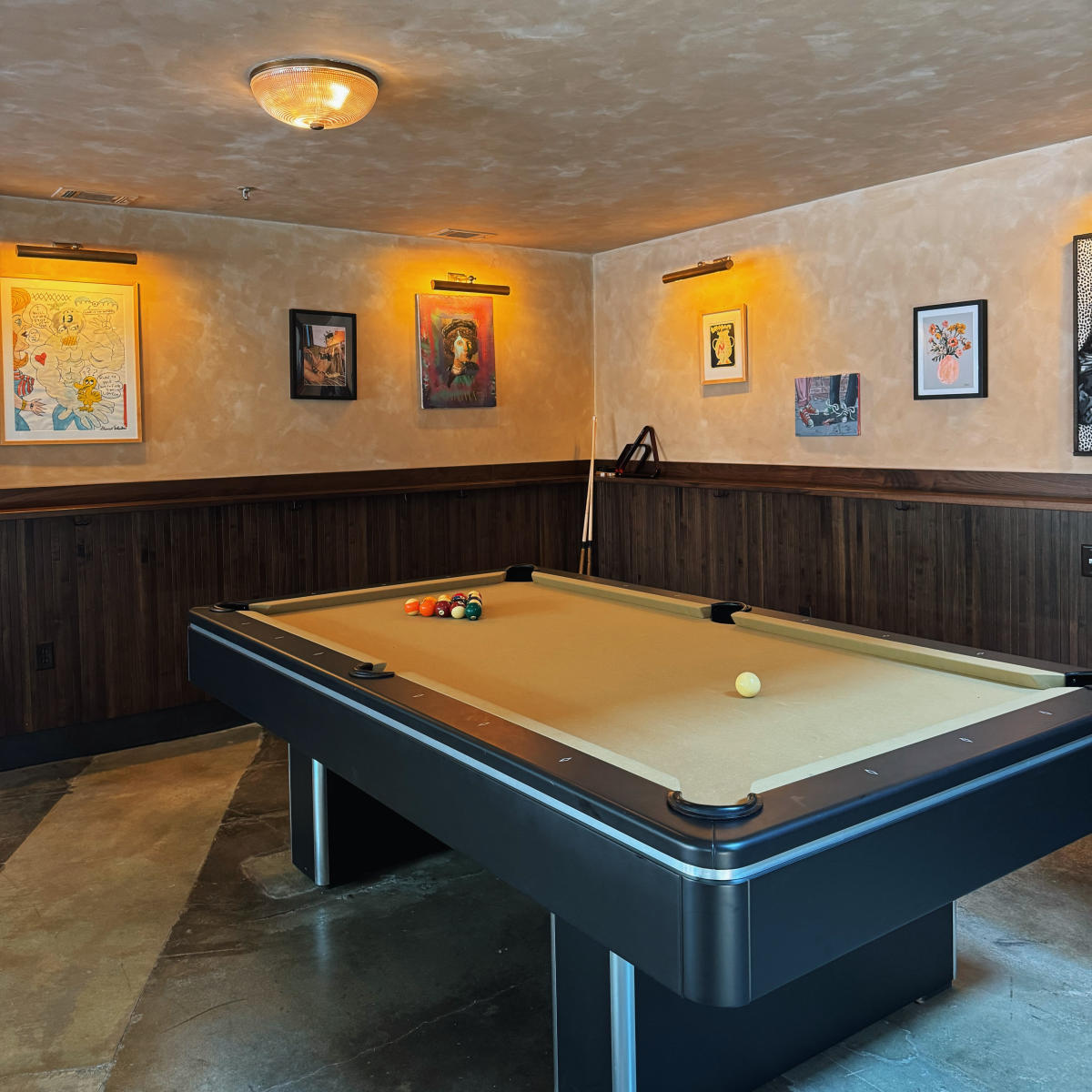 East End Ballroom Pool Table