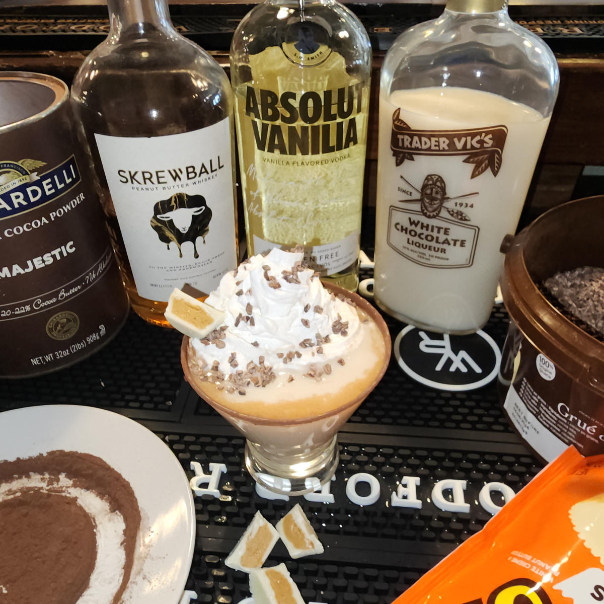 Gas Lamp Grille Festive Cocktail Blog